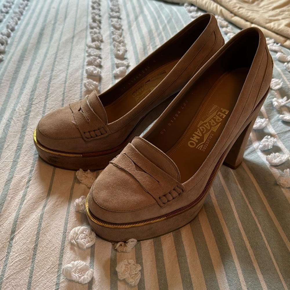 Ferragamo Suede Platform Loafer - size 8